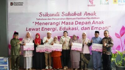 Peduli pendidikan Anak, Srikandi PLN Batam edukasi anti-[erundungan dan salurkan bantuan komputer untuk 7 sekolah.
