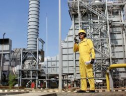 PLN Batam Salurkan Beasiswa untuk 60 Pelajar dan Mahasiswa