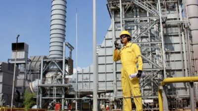 PLN Batam Salurkan Beasiswa untuk 60 Pelajar dan Mahasiswa