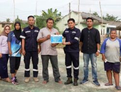 Dukung Peningkatkan Fasilitas Olahraga Masyarakat, PT Timah Serahkan Bantuan Perbaikan Lapangan Voli di Desa Rias