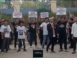 Mahasiswa Batam Unjuk Rasa Tolak Kriminalisasi Wartawan