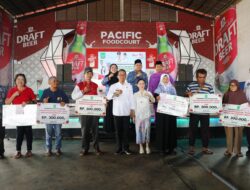 Amsakar-Li Claudia Wujudkan Cinta untuk Lansia Lewat Bantuan Sosial