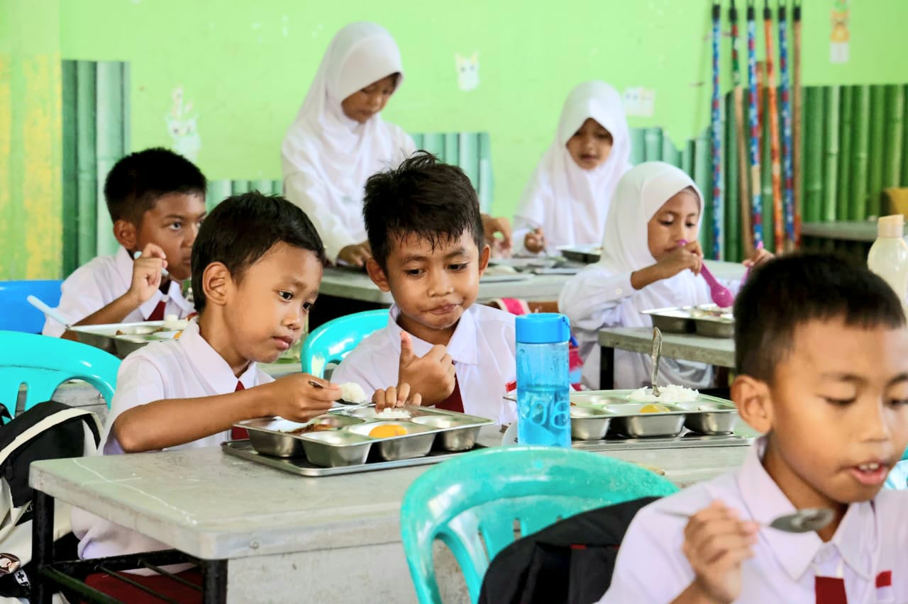 Ilustrasi makan bergizi gratis (MBG).