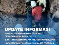 Penyambungan Pipa di Simpang Helm Batam Center Dalam Proses Pekerjaan