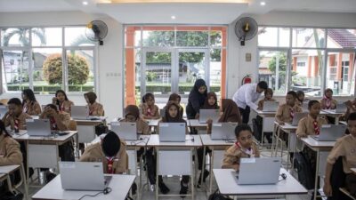 Sekolah Rakyat di Cimahi, Jawa Barat. Foto: ANTARA FOTO/ABDAN SYAKURA