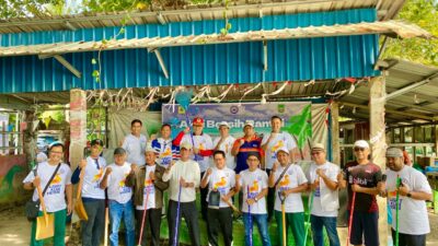 Komunitas Jurnalis Kepri Peduli Lingkungan dengan Gelar Aksi Bersih Pantai