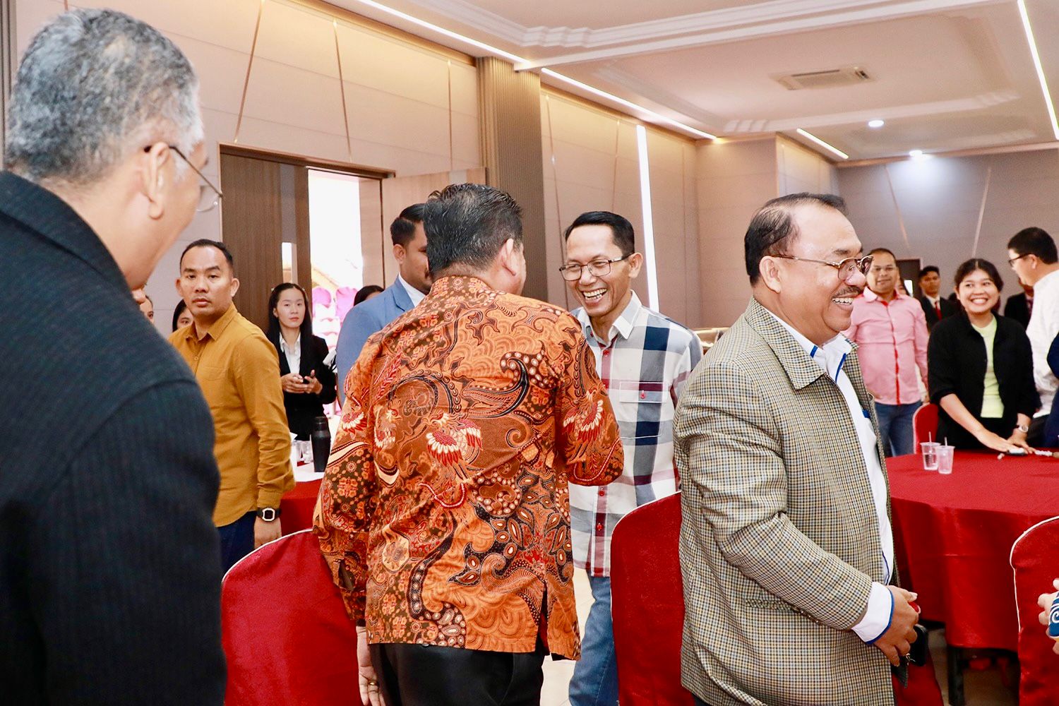 Wali Kota Batam, Amsakar Achmad, menghadiri Rakerwil dan Pelantikan Pengurus PGLII di Golden Prawn, Senin (16/2/2026). HUMAS DISKOMINFO BATAM / RUMAWI