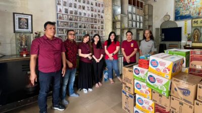 PKP Berbagi Kasih Lewat Santunan ke Panti Jompo