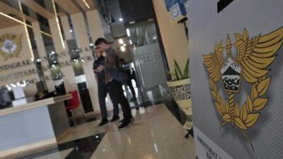 Bea Cukai Jakarta Segel Sejumlah Toko Perhiasan Mewah