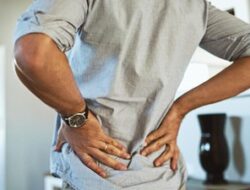 Tubuh Pegal-Pegal Apakah Tanda Kolesterol Tinggi? Ini Penjelasannya