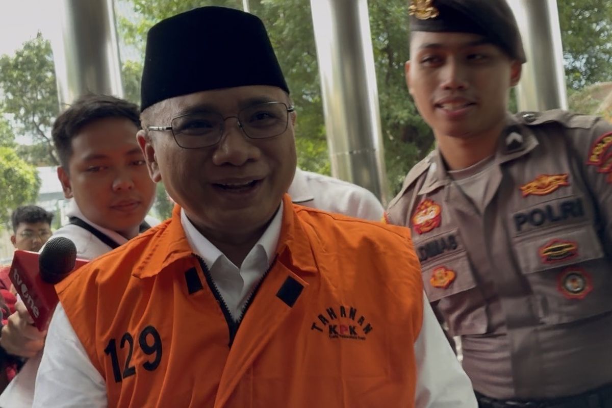 Eks Menteri Agama Yaqut Cholil Qoumas diperiksa sebagai tersangka terkait kasus dugaan korupsi kuota haji 2023-2024 di Gedung Merah Putih KPK, Jakarta, Rabu (25/3/2026).(KOMPAS.com/HARYANTI PUSPA SARI)