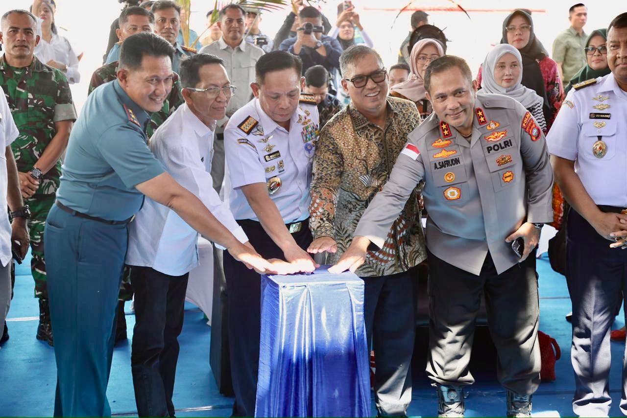 Wali Kota Batam, Amsakar Achmad, bersama Forkopimda Kepr ikut meresmikan Mako Bakamla Zona Barat, Tengah, dan Timur yang dipusatkan di Mako Bakamla Zona Barat di Jalan Trans Barelang Jembatan IV, Setokok, Bulang, Kota Batam, Kamis (23/4/2026). HUMAS DISKOMINFO BATAM