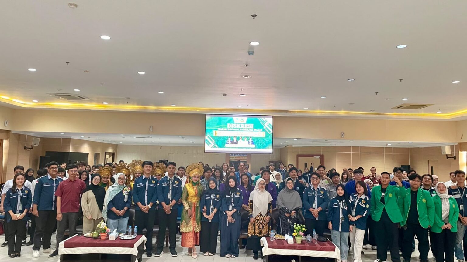 Foto bersama peserta Diskusi Publik dan Pengenalan Keluarga HMKB 2026 di Kantor Wali Kota Batam, belum lama ini. Dok PEMKO BATAM