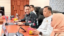 Kepala Dinas Perikanan Batam, Yudi Admajianto, membuka Sosialisasi Distribusi BBM Bersubsidi melalui Subpenyalur dan Penerbitan Surat Rekomendasi bagi Konsumen Pengguna JBT di Kantor Wali Kota Batam, Kamis (20/8/2026). HUMAS DISKOMINFO BATAM