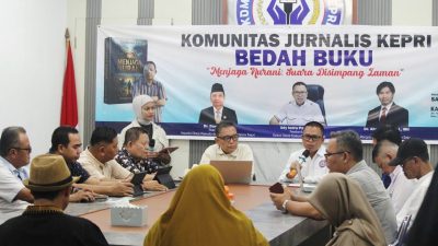 Diselenggarakan KJK, Tujuh Doktor Hadiri Bedah Buku ‘Menjaga Nurani’ Karya Wartawan Senior Ridarman Bay